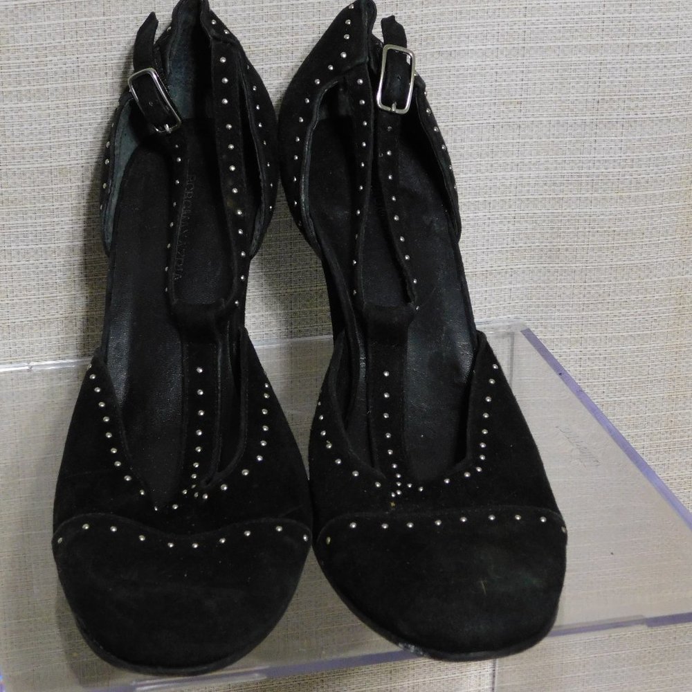 BCBGMAXAZRIA HEELS ALL LEATHER MADE IN BRAZIL 8B